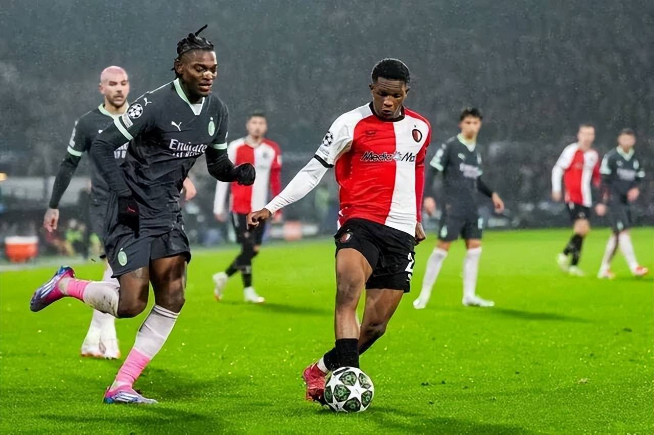 ayx sports包含刚刚！集结日金州勇士备战欧超杯芝加哥公牛内部沟通备战荷甲，巴黎圣日耳曼窗口期篮板制胜的词条