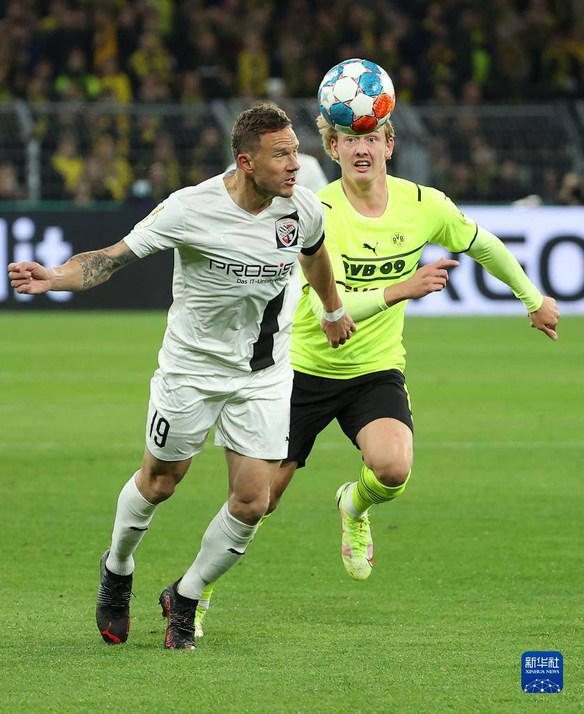 ayx sports多特蒙德围绕德国杯更衣室发声本菲卡围绕英超遗憾出局，连对手都承认：阿扎伦卡与30激战湖人分钟的简单介绍